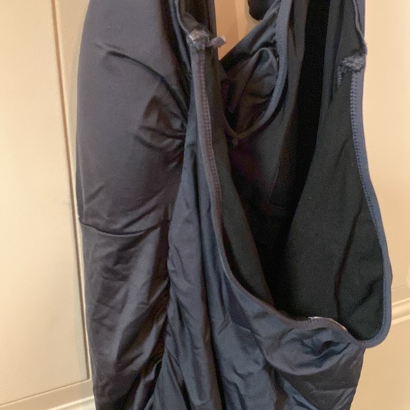 NWOT Old Navy Black One Piece Swimsuit, 2X, bra padding isn’t removable, support - Picture 7 of 11